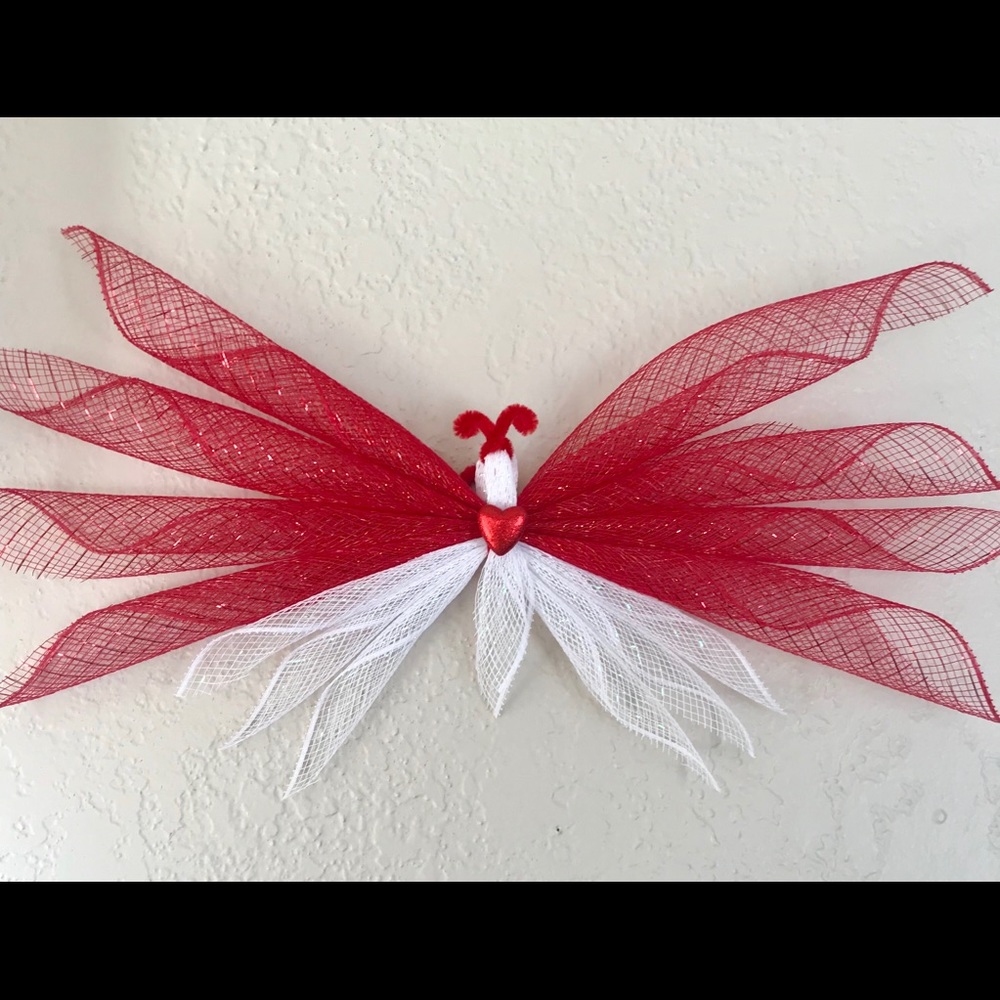 Deco mesh butterfly wall hanging, red and white